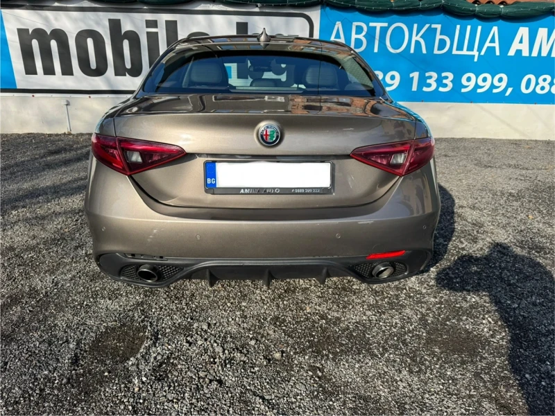 Alfa Romeo Giulia 2.2d 180кс* АТ8* 121300км. РЕАЛНИ* ОБСЛУЖЕНА, снимка 6 - Автомобили и джипове - 48432533