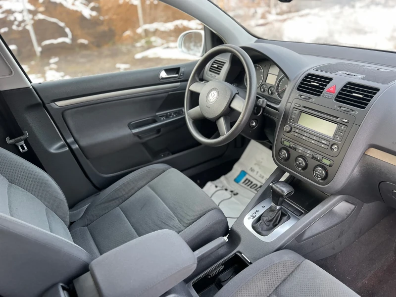 VW Golf 1.6i 102ks//Автоматик//Euro4, снимка 10 - Автомобили и джипове - 48764121