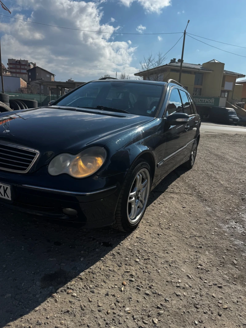 Mercedes-Benz C 220 2.2CDI, снимка 10 - Автомобили и джипове - 49203293