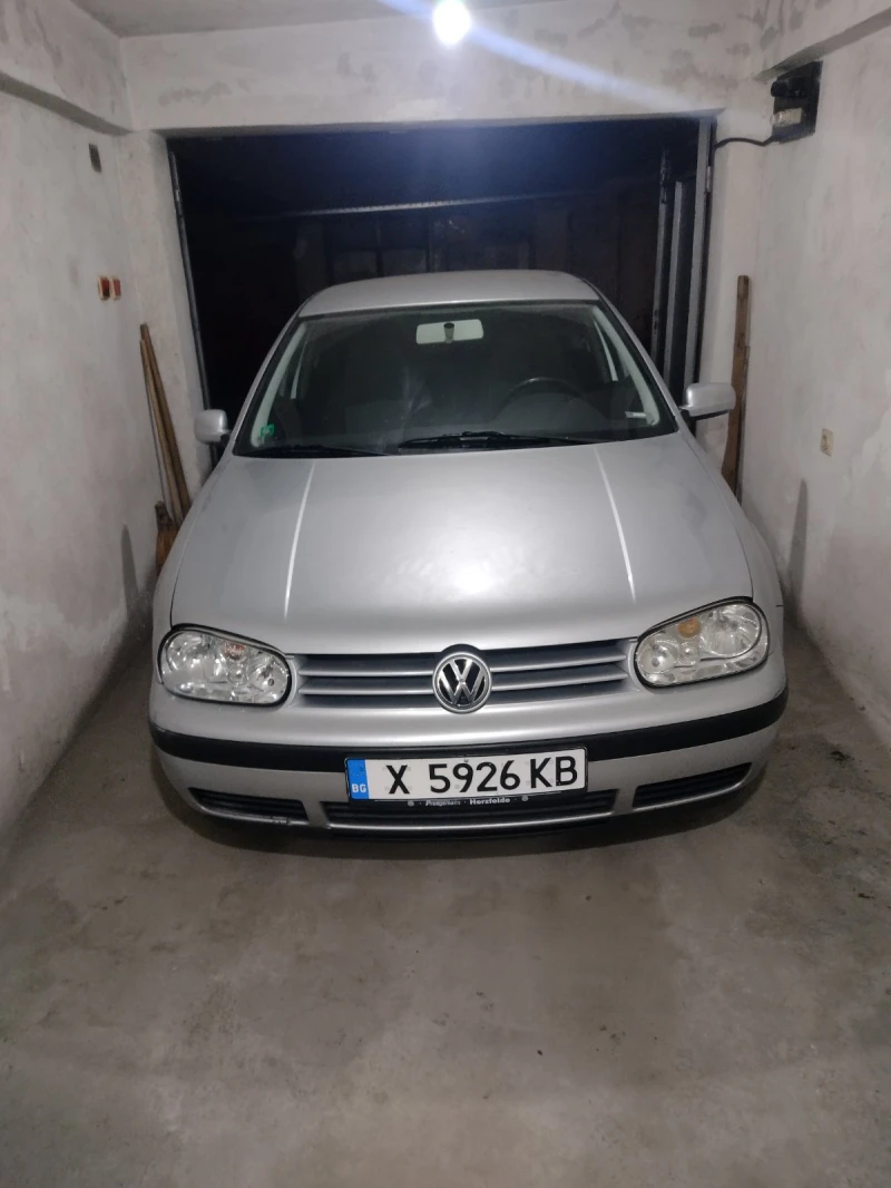 VW Golf, снимка 2 - Автомобили и джипове - 49379933