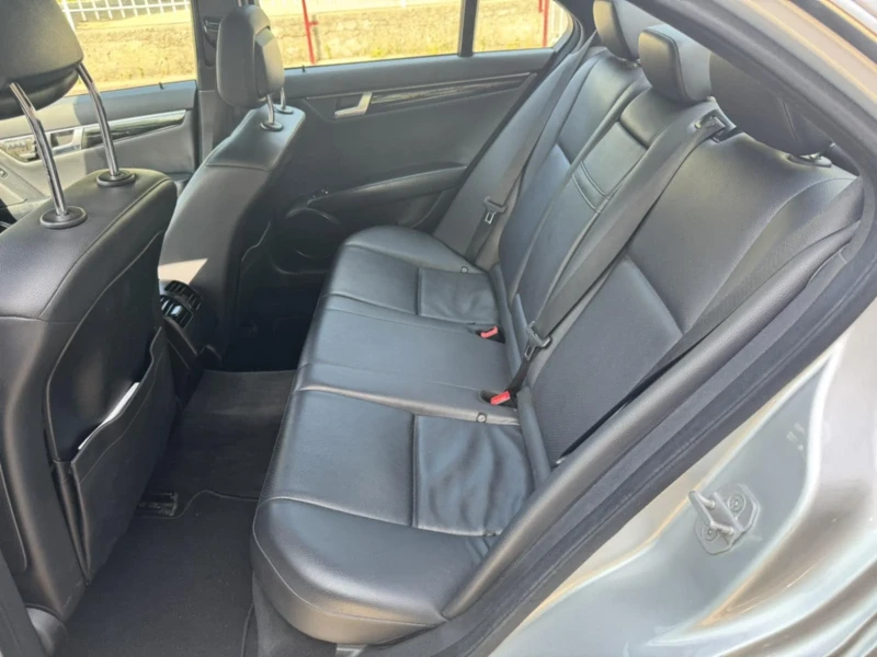 Mercedes-Benz C 220 MERCEDES AMG 220 facelift, снимка 14 - Автомобили и джипове - 52020303