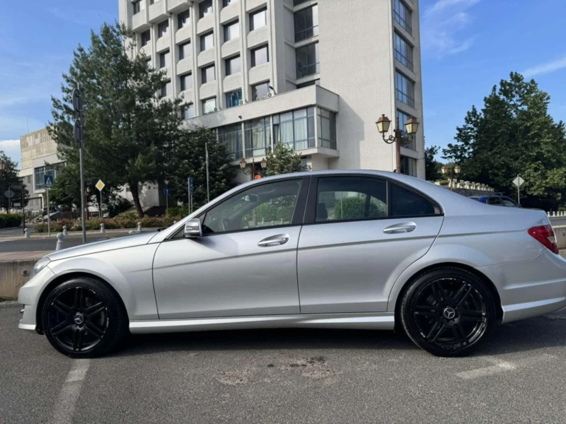 Mercedes-Benz C 220 MERCEDES AMG 220 facelift, снимка 2 - Автомобили и джипове - 52020303
