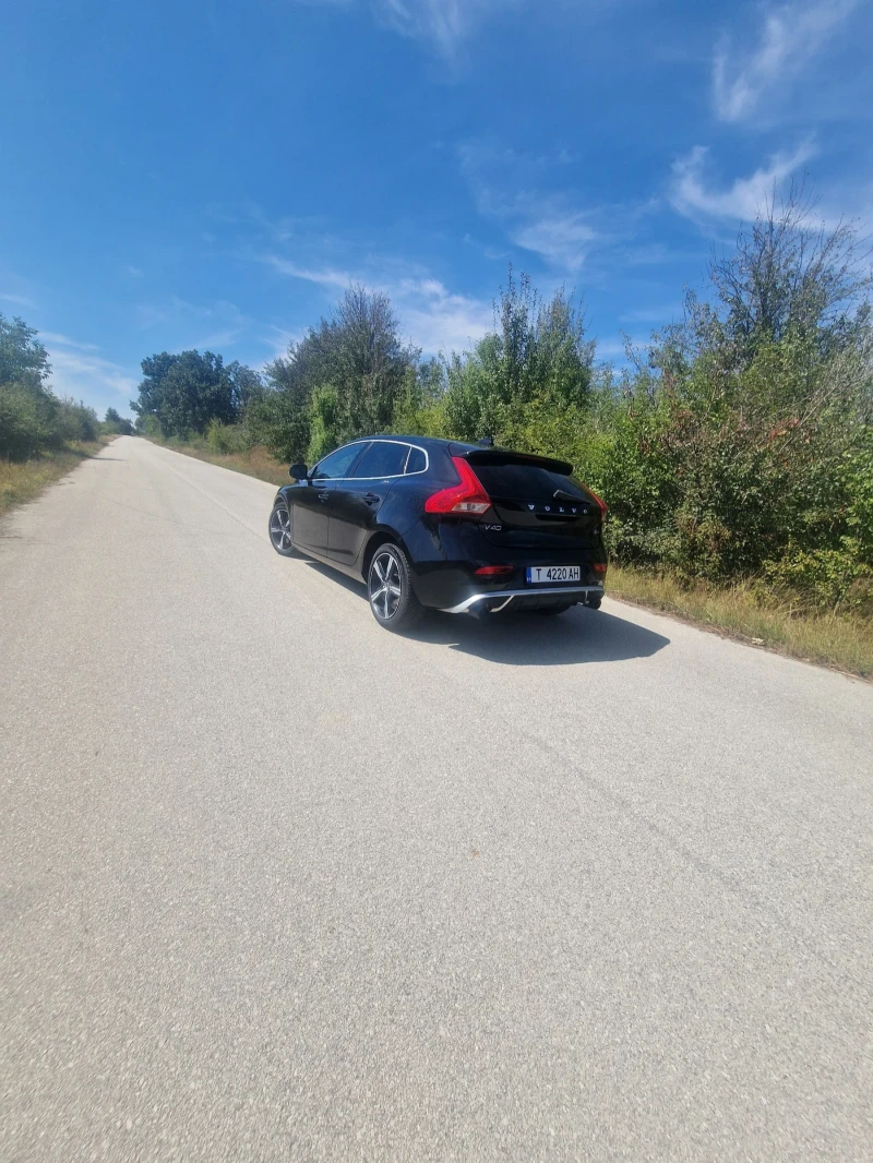 Volvo V40, снимка 3 - Автомобили и джипове - 52508047