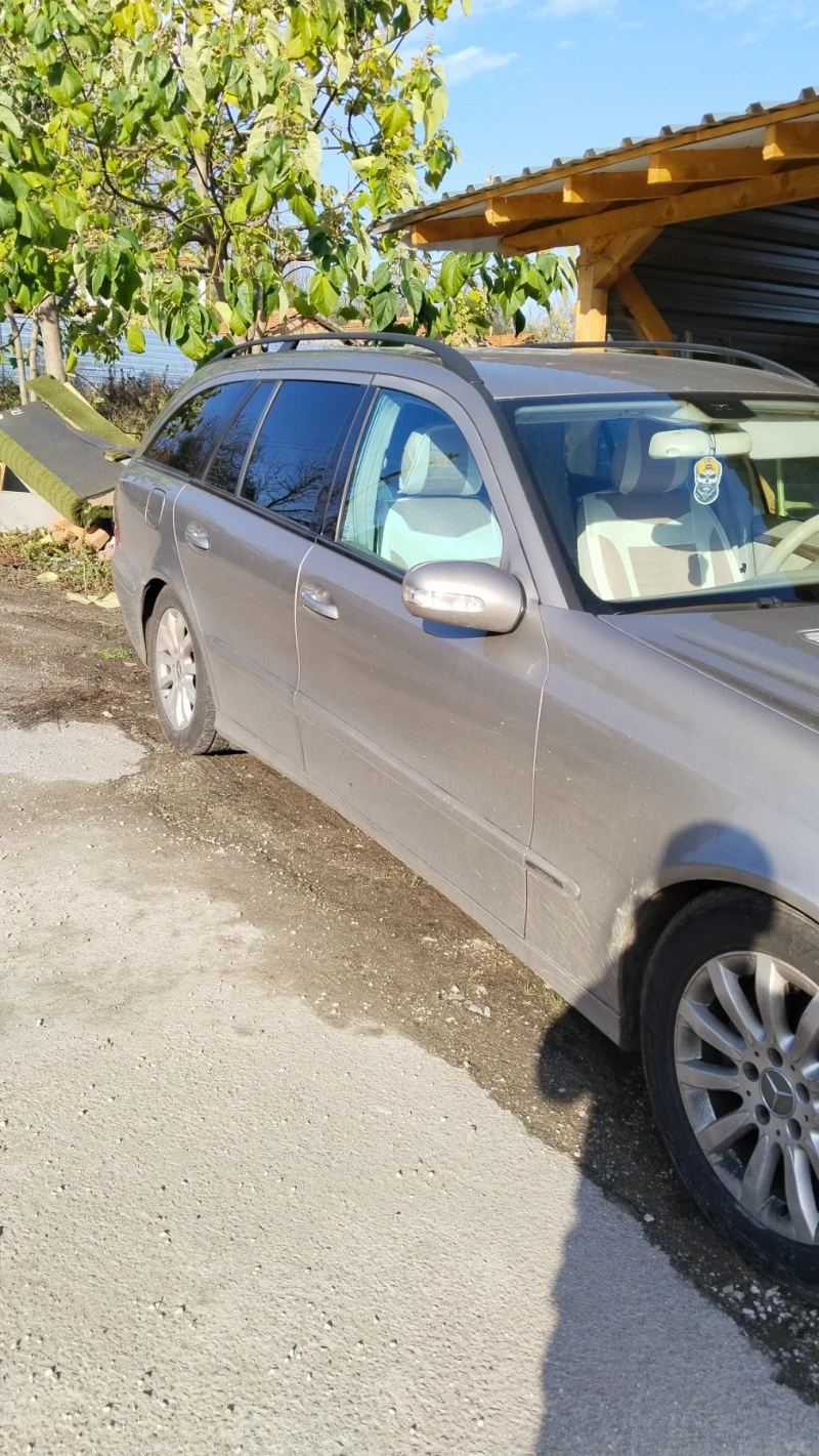 Mercedes-Benz E 280 Комби, снимка 7 - Автомобили и джипове - 52626174