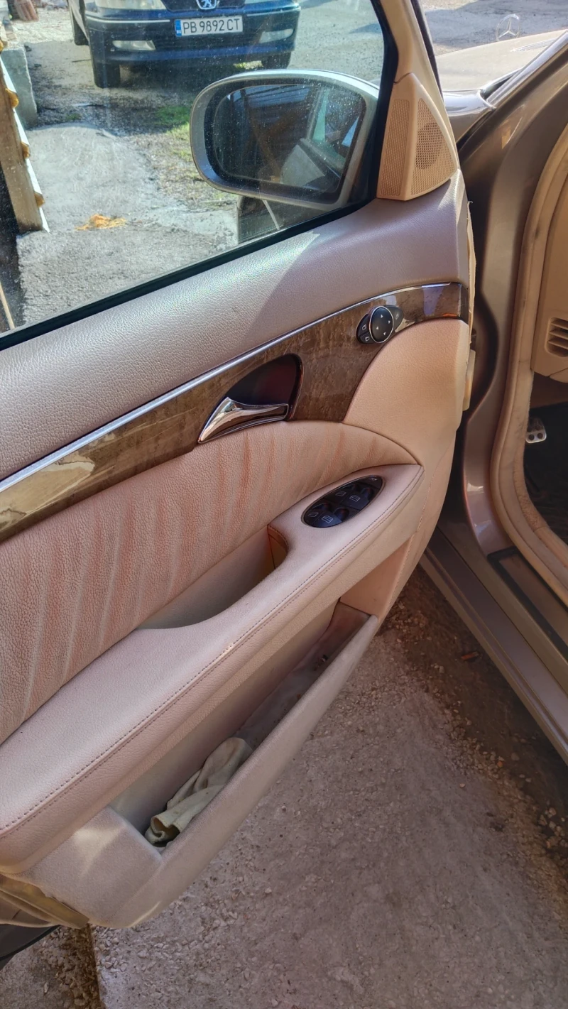 Mercedes-Benz E 280 Комби, снимка 10 - Автомобили и джипове - 52626174
