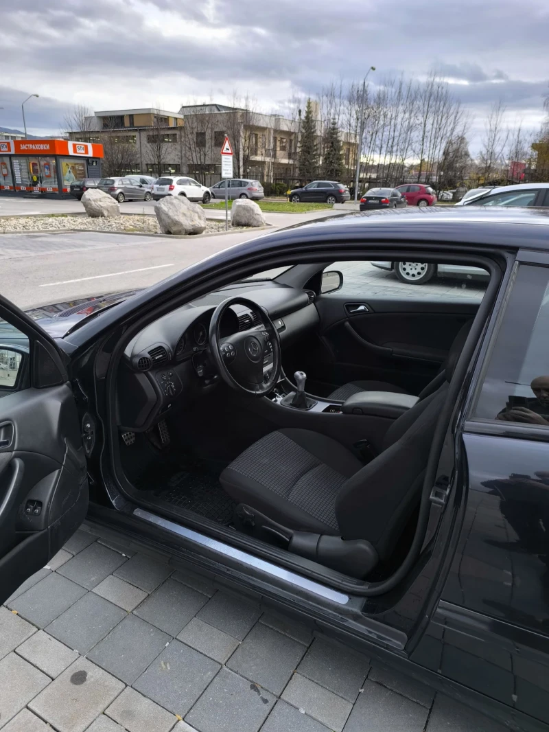 Mercedes-Benz C 200, снимка 13 - Автомобили и джипове - 53385146