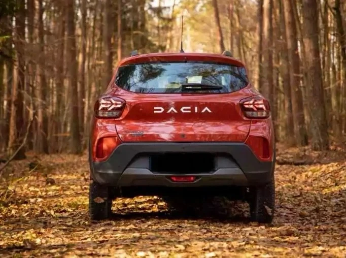 Dacia Spring 2023г. 37500км, снимка 5 - Автомобили и джипове - 54182099