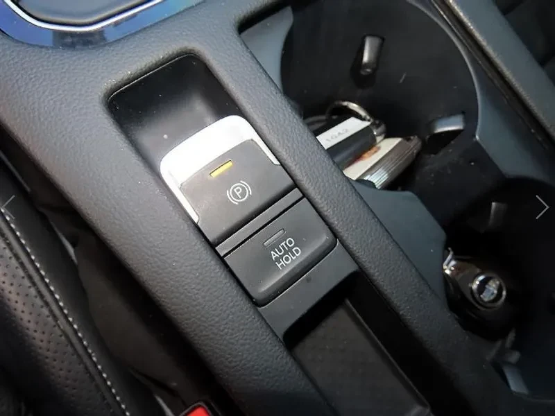 VW Arteon 2.0 Tdi Premium, снимка 13 - Автомобили и джипове - 56652207