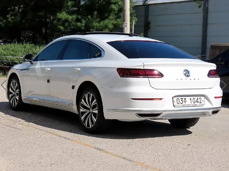 VW Arteon 2.0 Tdi Premium, снимка 3 - Автомобили и джипове - 56652207
