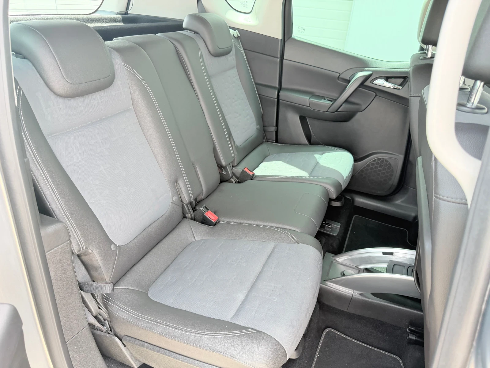 Opel Meriva 1.3cdti * Nova* UNIKAT* , снимка 16 - Автомобили и джипове - 45168734