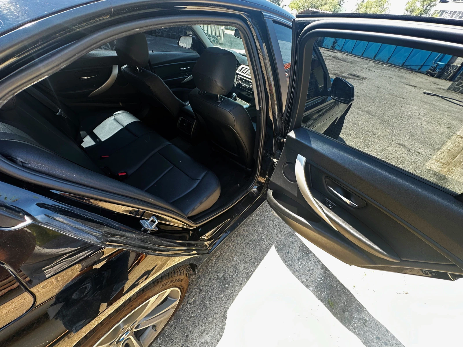 BMW 320 XDRIVE* M-PACK* LED* NAVI* KEYLESS* ����� ������ | Mobile.bg � ����������� 15