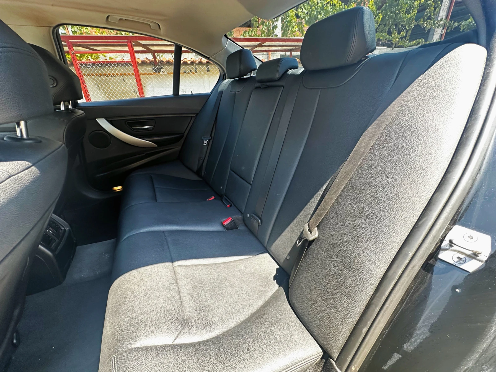 BMW 320 XDRIVE* M-PACK* LED* NAVI* KEYLESS* ����� ������ | Mobile.bg � ����������� 14