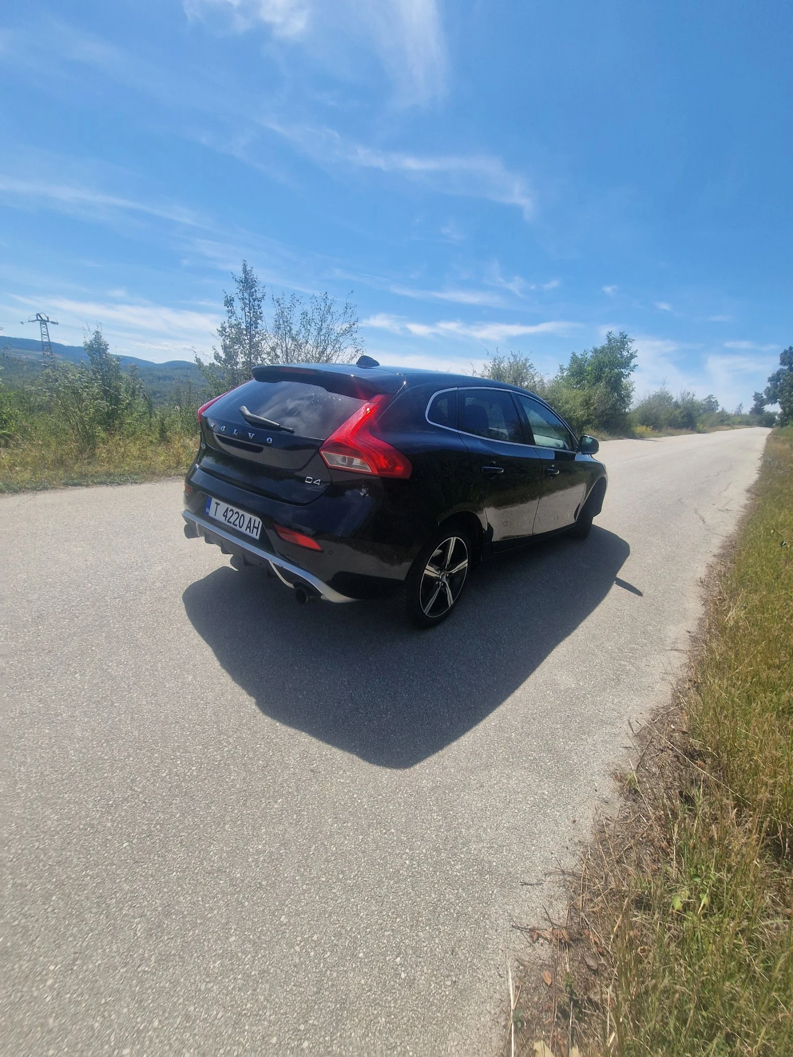 Volvo V40  - изображение 4
