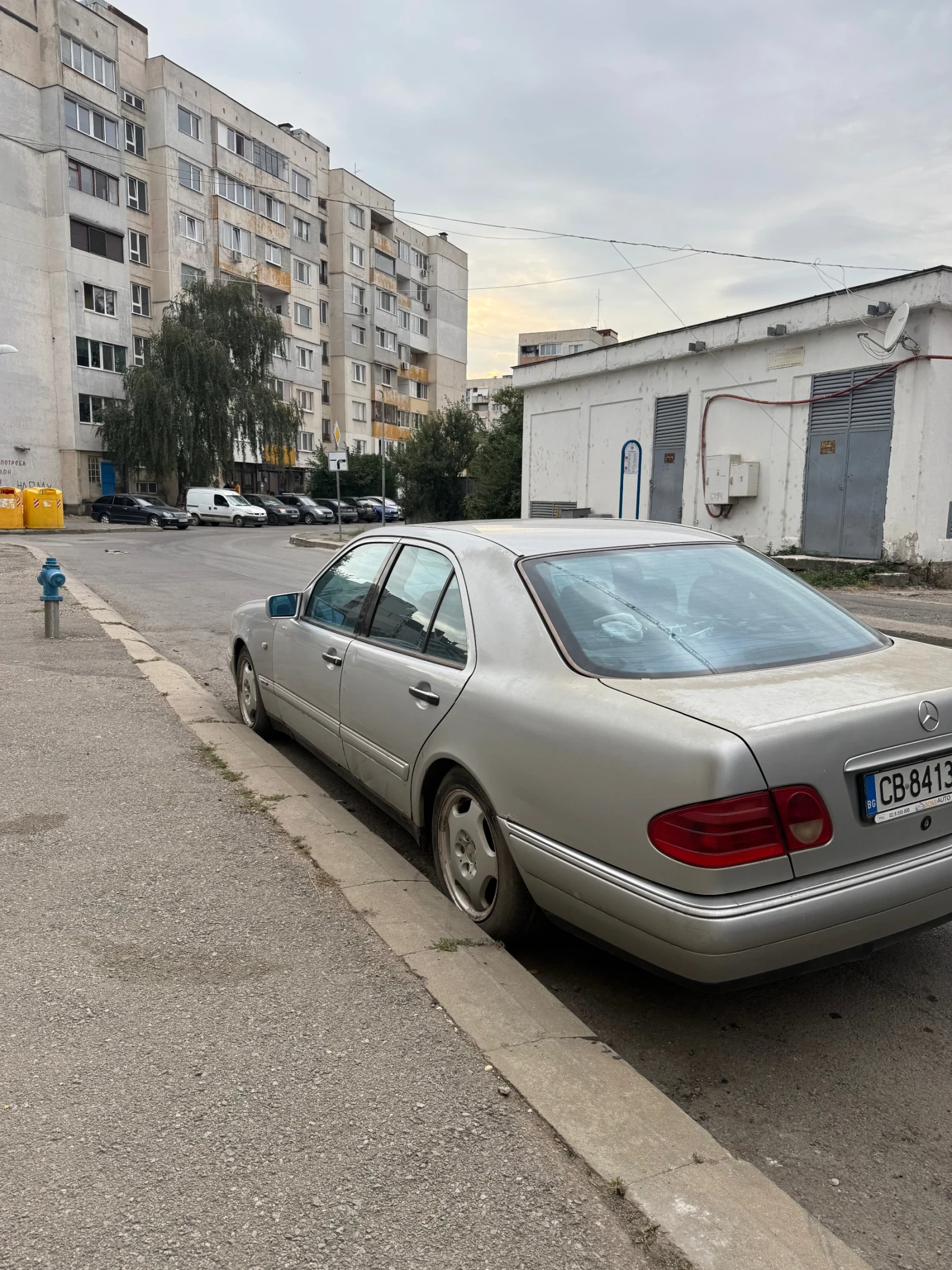 Mercedes-Benz E 200 Моля свържете се със мен на вайбар - изображение 4
