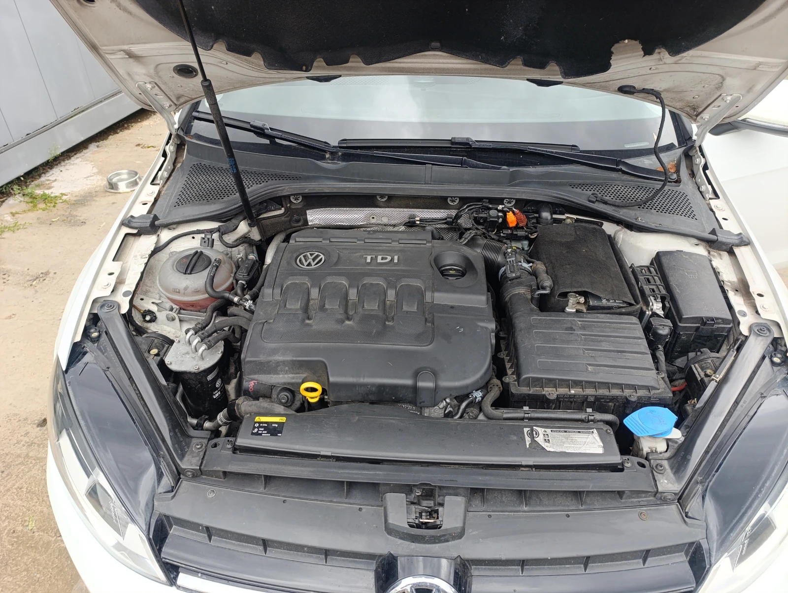 VW Golf 1.6TDI | Mobile.bg   14