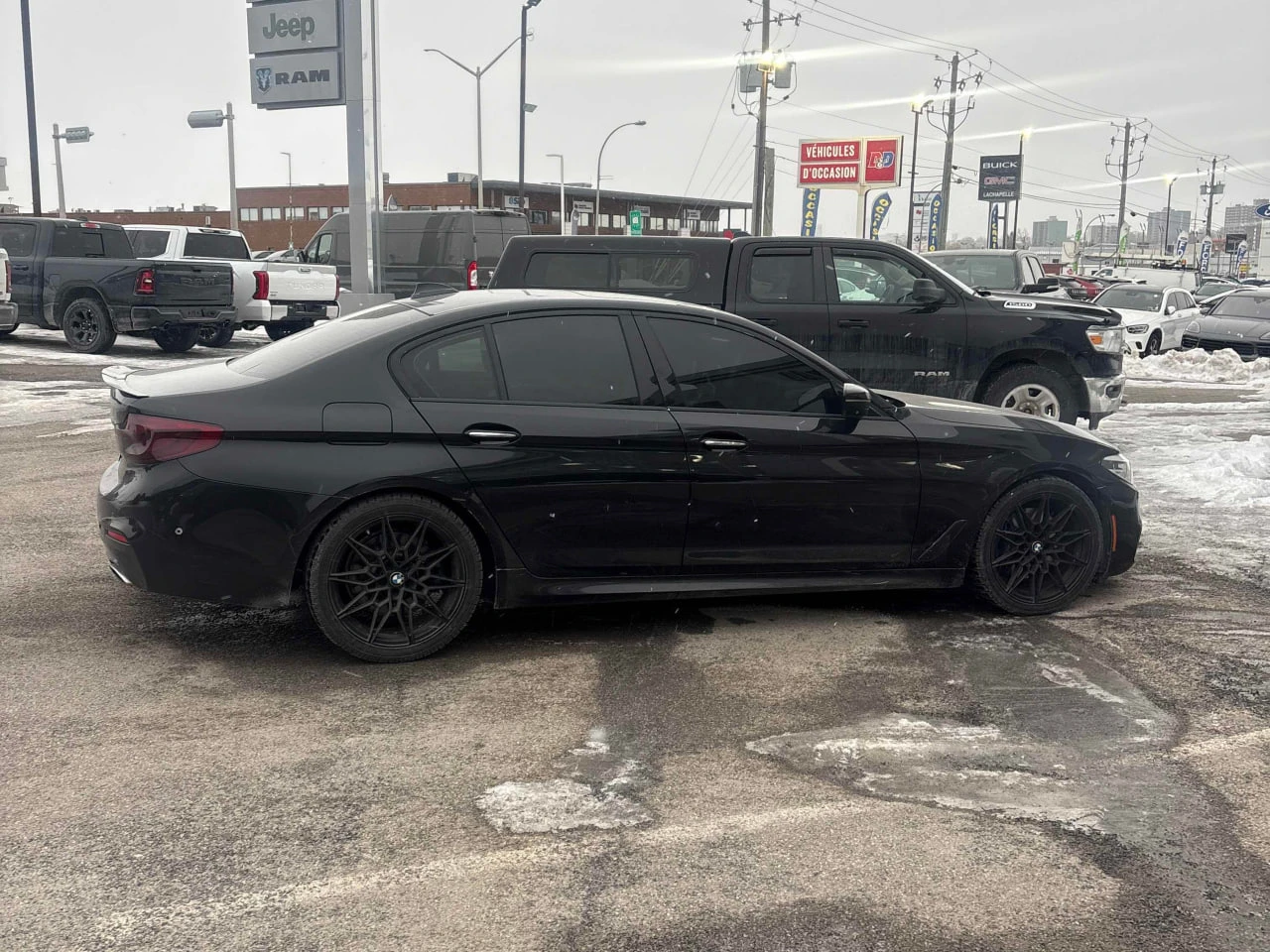 BMW 530 XDRIVE * ОБДУХВАНЕ* 360 КАМЕРА* HEAD UP* АМБИЕНТНО - изображение 4