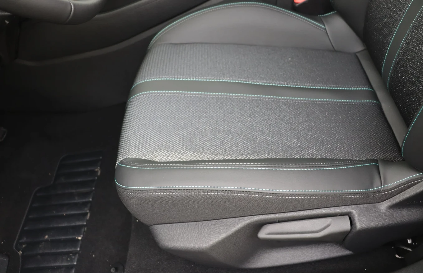 Peugeot 408 E-408 Allure 58 kWh Electric | Mobile.bg � ����������� 15