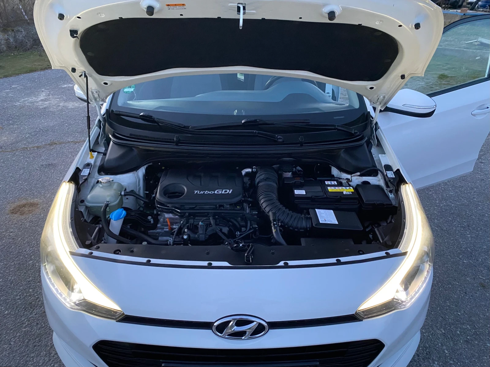 Hyundai I20 Sport, OZ, Navigation, Camera, снимка 15 - Автомобили и джипове - 53830888