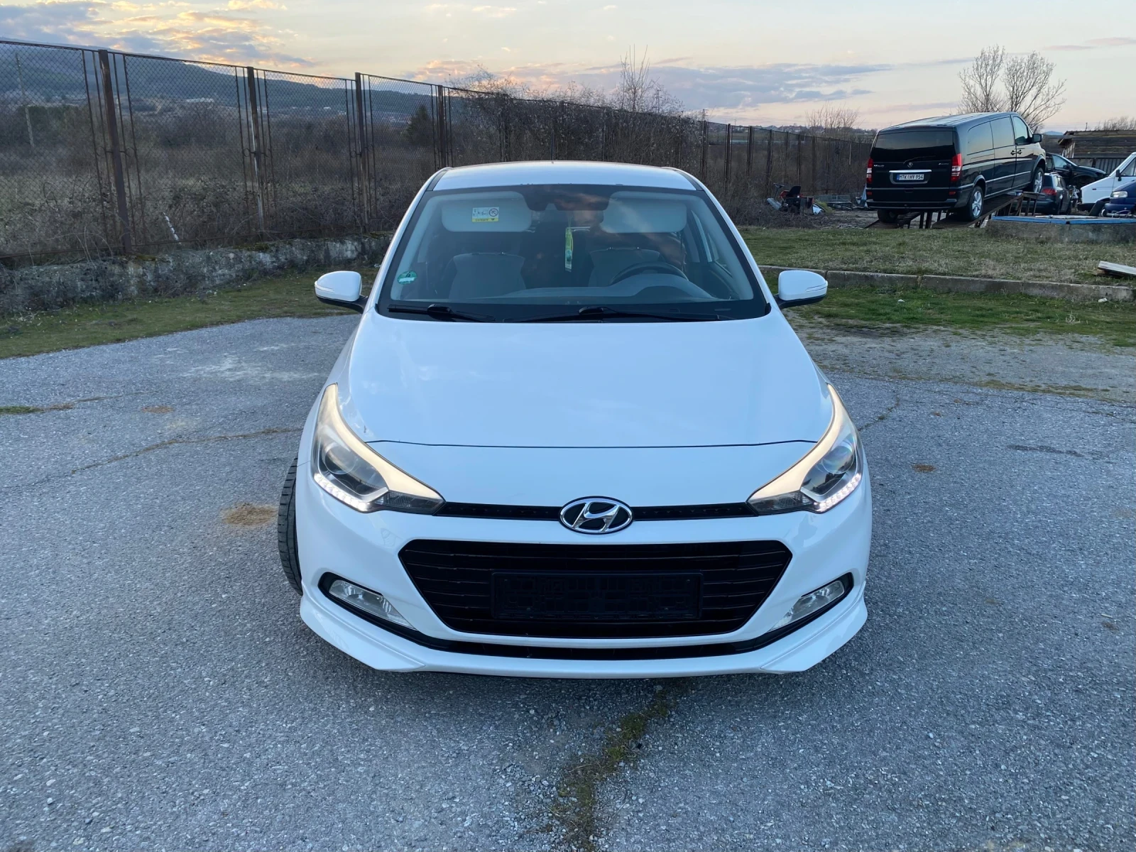 Hyundai I20 Sport, OZ18, Navigation, Camera, снимка 2 - Автомобили и джипове - 53830888