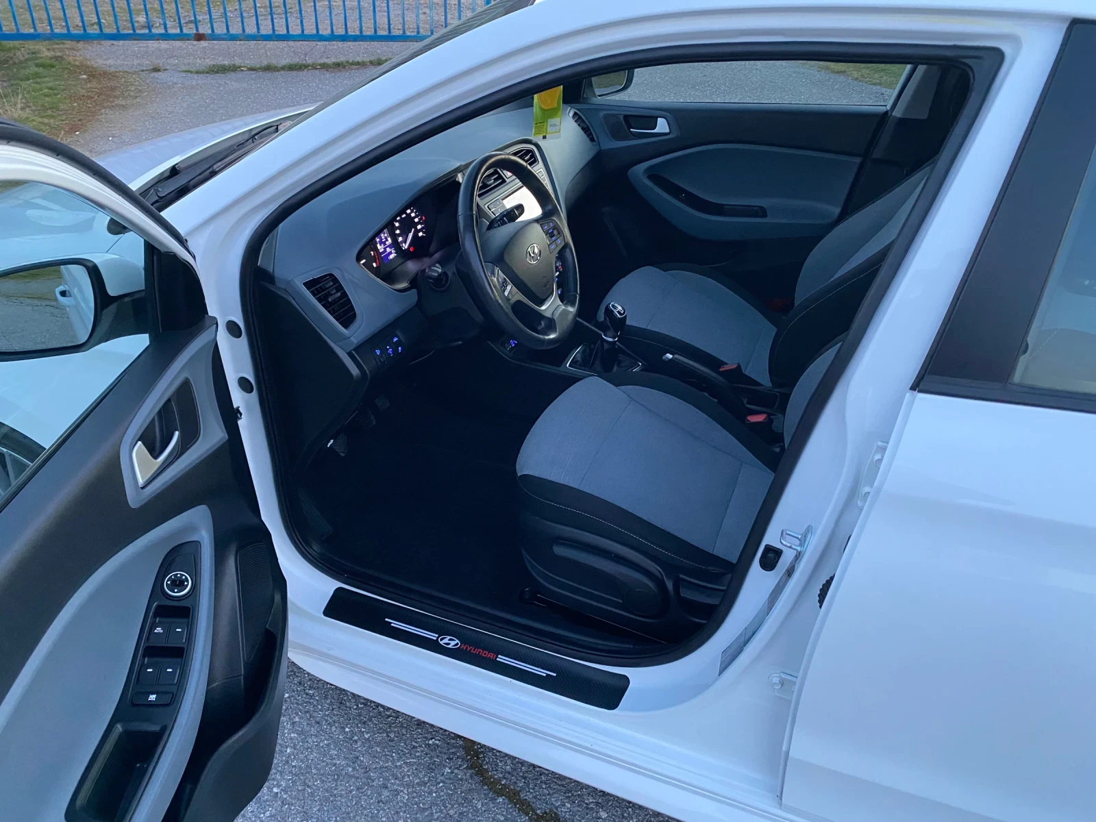 Hyundai I20 Sport, OZ, Navigation, Camera, снимка 9 - Автомобили и джипове - 53830888