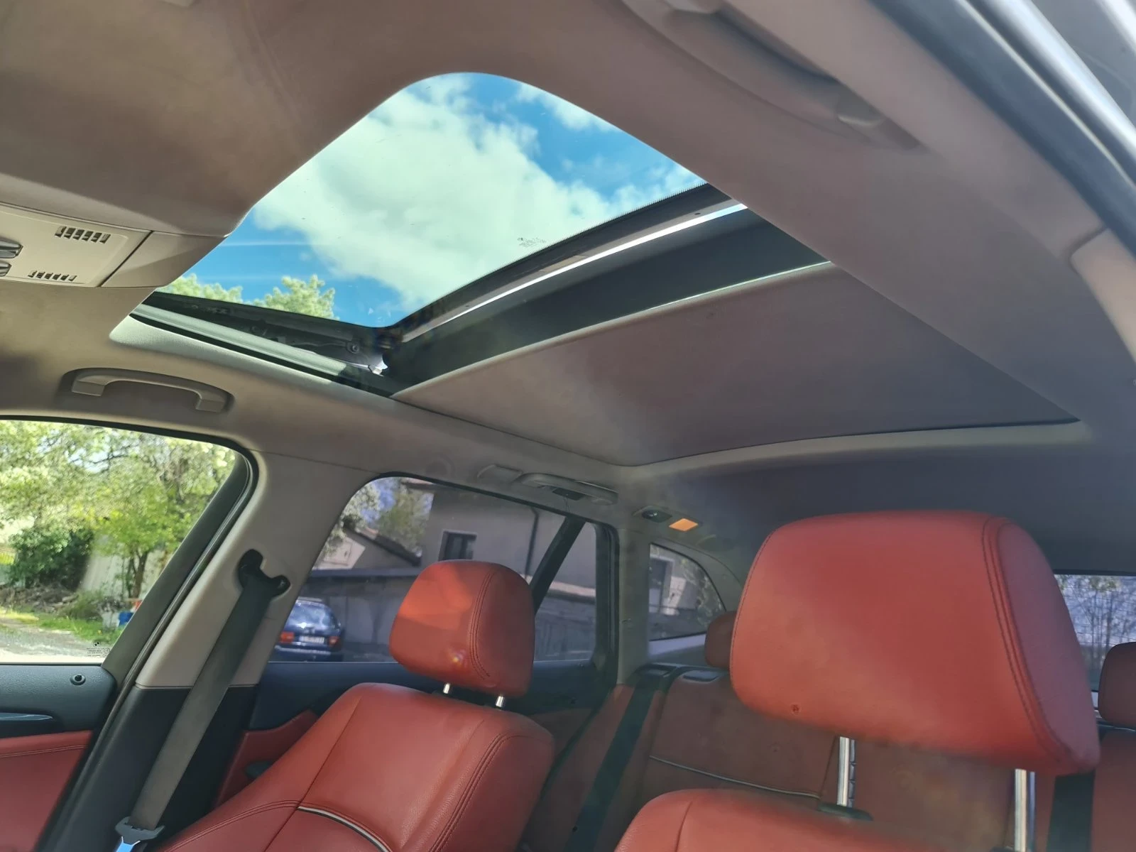BMW X1 2.5d 8ZF 218hp рекаро подгрев би ксенеон, снимка 4 - Автомобили и джипове - 54159959