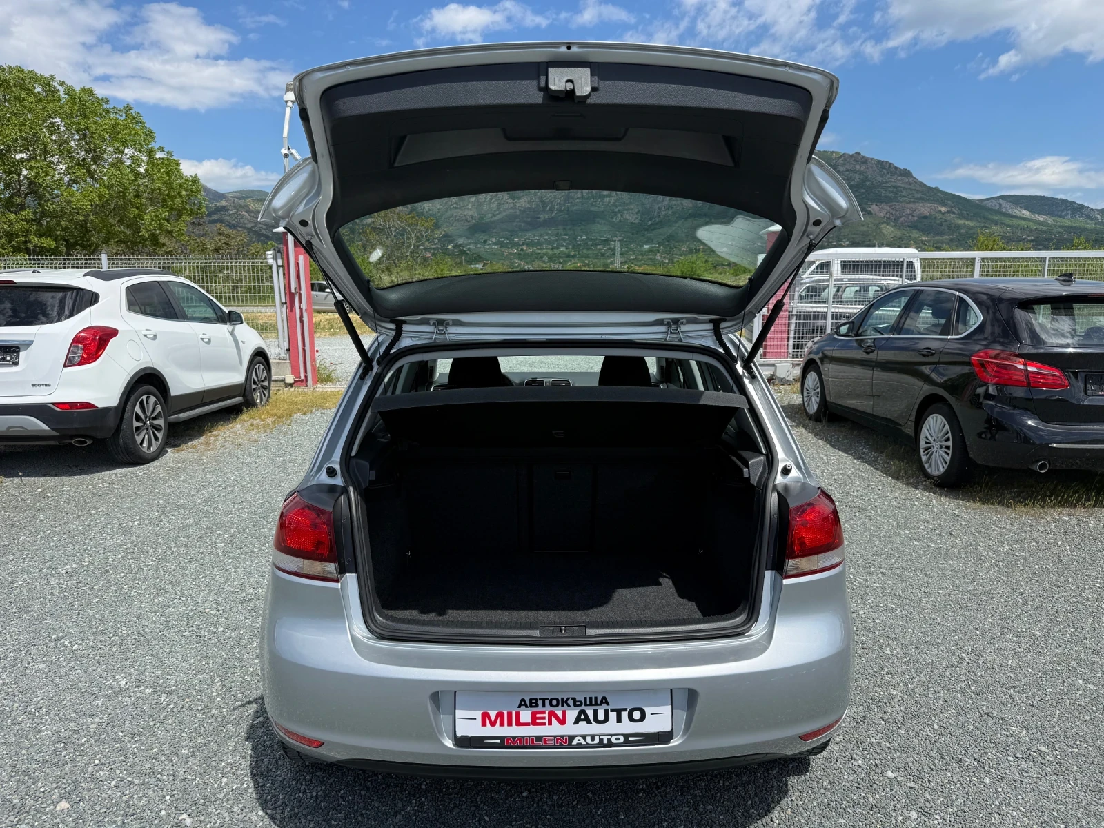 VW Golf (KATO НОВА)^(АГУ), снимка 13 - Автомобили и джипове - 54491223
