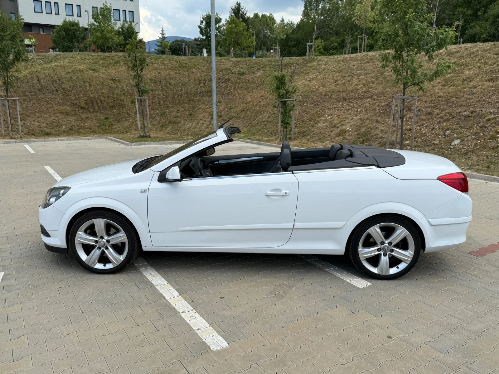 Opel Astra, снимка 7 - Автомобили и джипове - 54564560