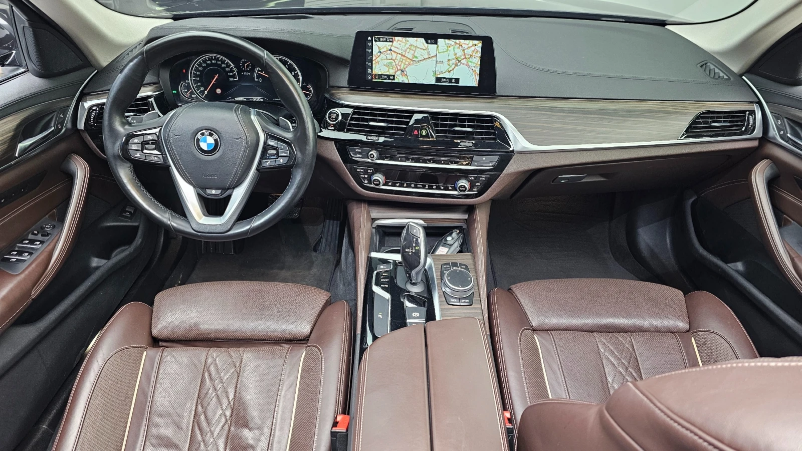 BMW 530 530i xDrive Luxury Plus | HUD | КОЖА | FULL| , снимка 6 - Автомобили и джипове - 54799074