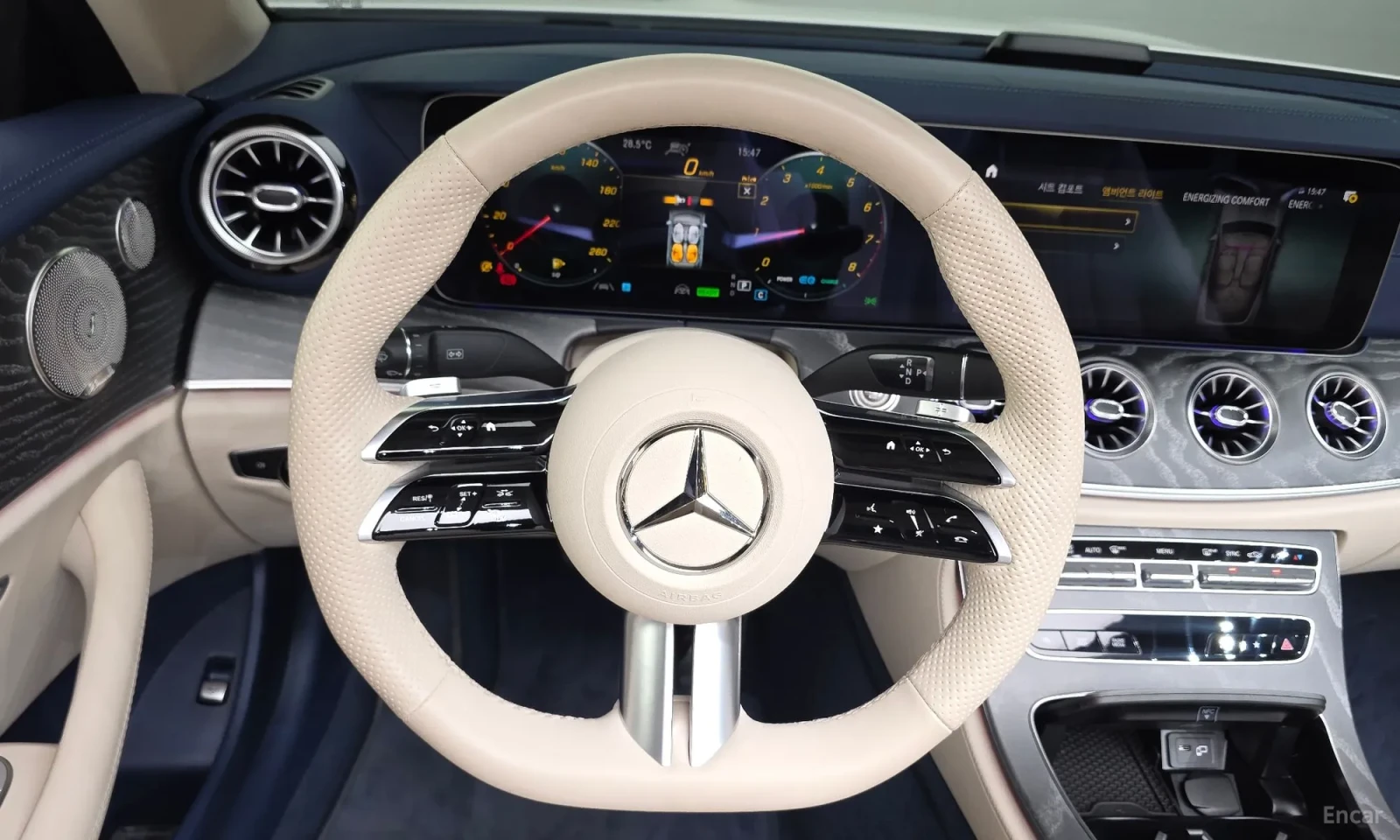 Mercedes-Benz E 450 4MATIC* БЯЛА ПЕРЛА* UNIKAT* TOP* AMG PACK* 8000KM!, снимка 13 - Автомобили и джипове - 55184338
