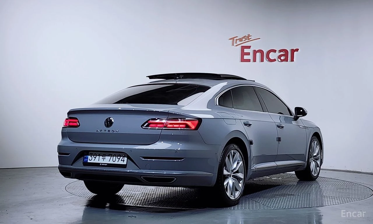 VW Arteon 2.0* PRESTIGE* МАСАЖ* ОБДУХ* 360* КРАЙНА ЦЕНА, снимка 4 - Автомобили и джипове - 55517737