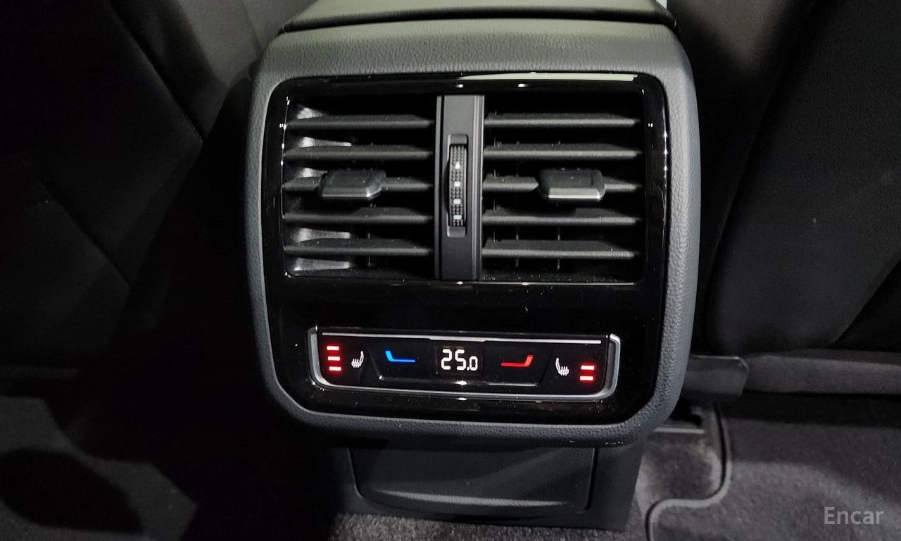 VW Arteon 2.0* PRESTIGE* МАСАЖ* ОБДУХ* 360* КРАЙНА ЦЕНА, снимка 17 - Автомобили и джипове - 55517737