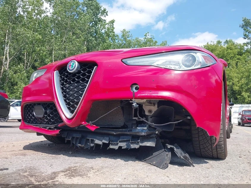 Alfa Romeo Giulia 2.0l Ti Sport Awd, снимка 6 - Автомобили и джипове - 55586724