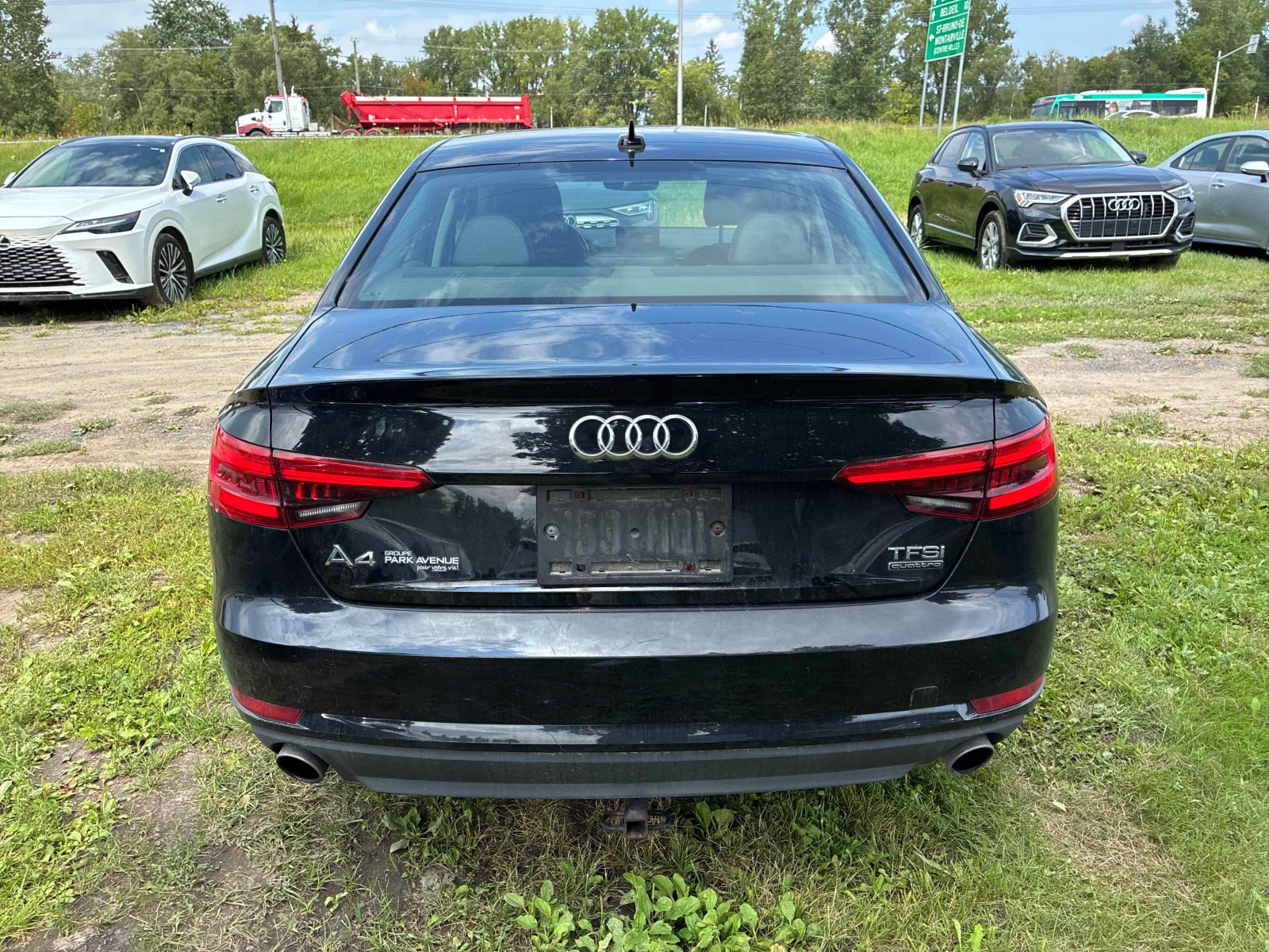 Audi A4 * Komfort * CARFAX * ОТ ПРЕДСТАВИТЕЛСТВО НА АУДИ *, снимка 17 - Автомобили и джипове - 55842715