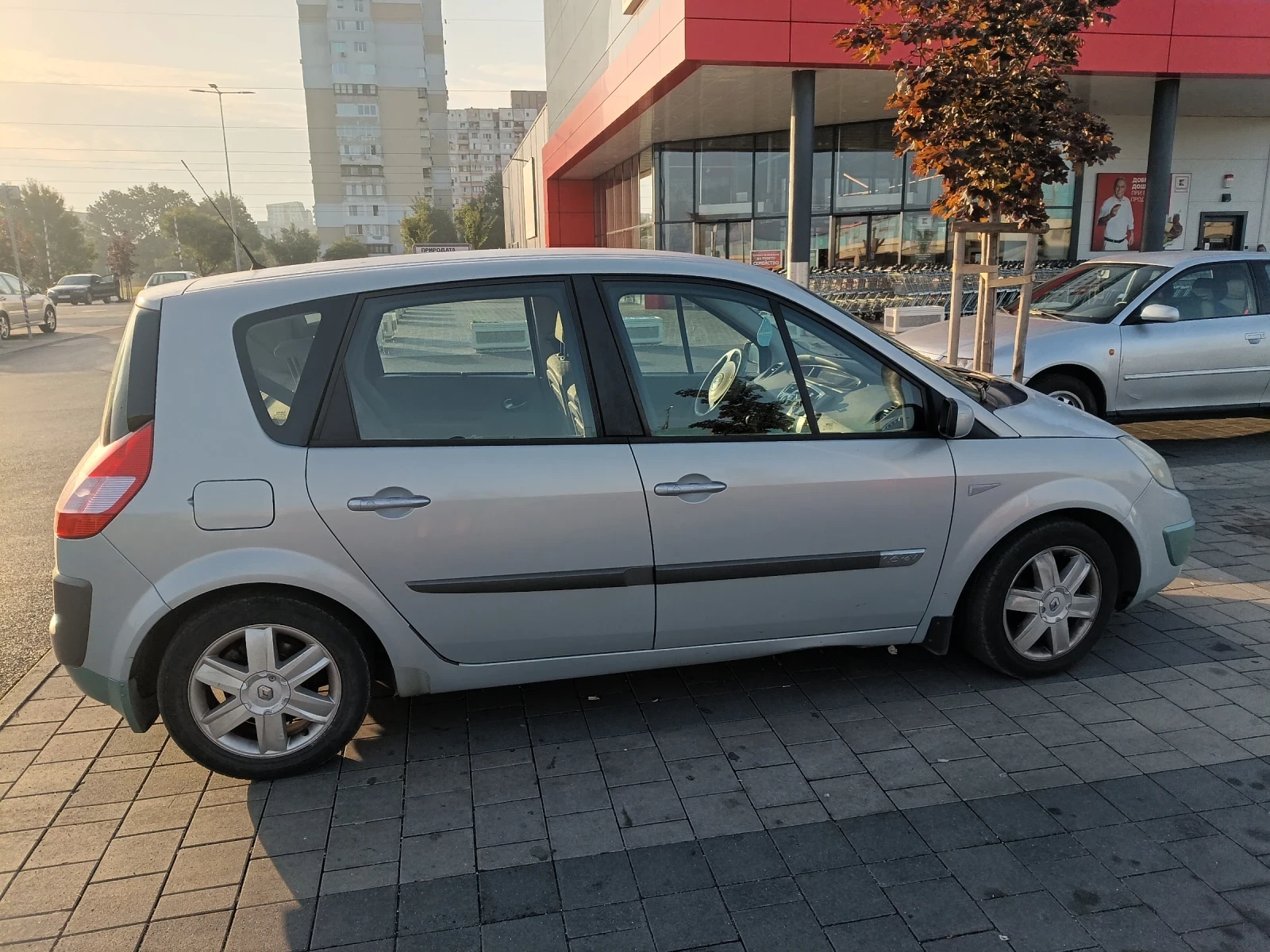 Renault Scenic Сценик 2 , снимка 3 - Автомобили и джипове - 55872969