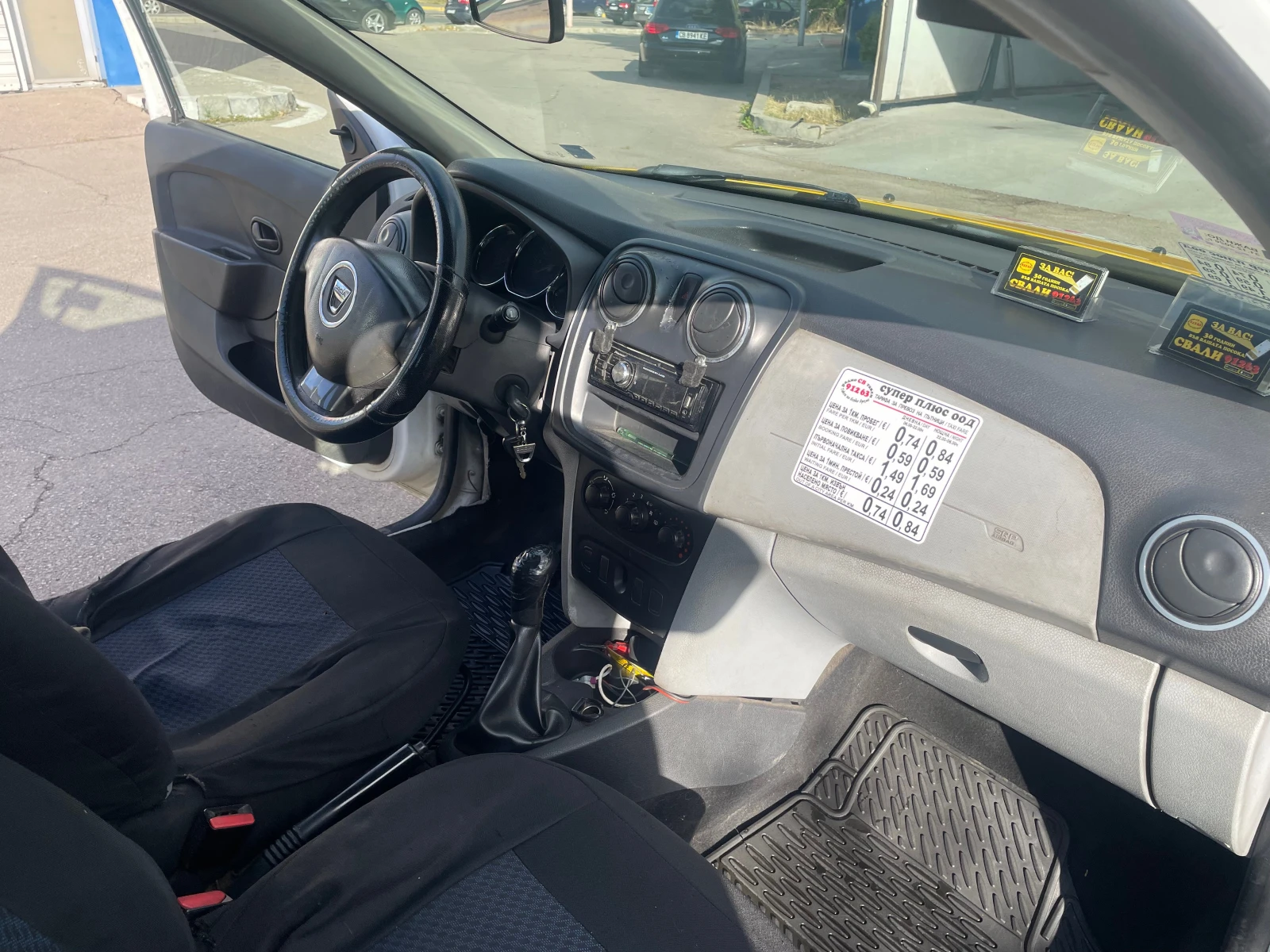 Dacia Sandero 1.2 LPG, снимка 7 - Автомобили и джипове - 56184871