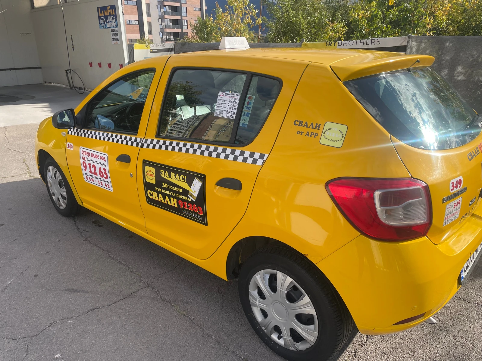 Dacia Sandero 1.2 LPG, снимка 2 - Автомобили и джипове - 56184871