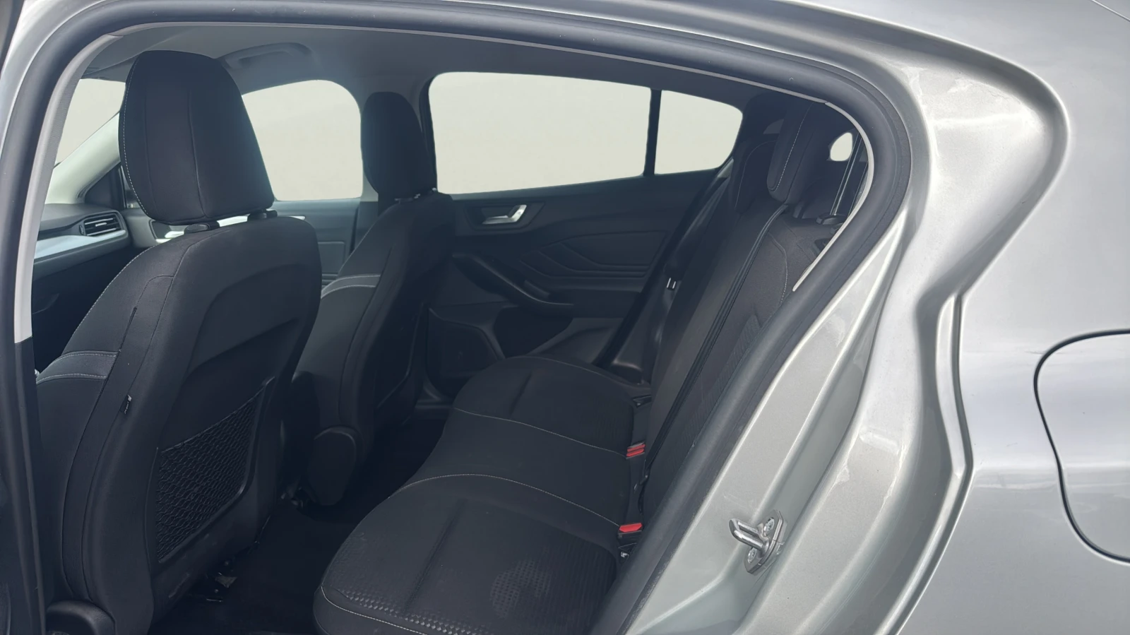 Ford Focus 1.0 EcoBoost, снимка 13 - Автомобили и джипове - 56571444
