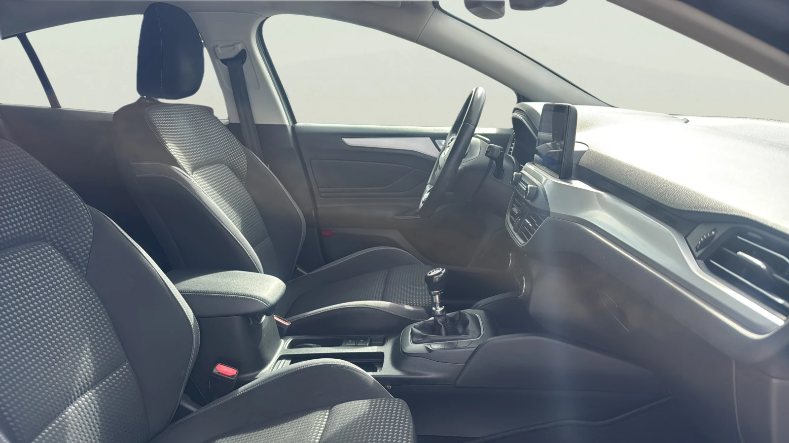 Ford Focus 1.0 EcoBoost, снимка 12 - Автомобили и джипове - 56571444