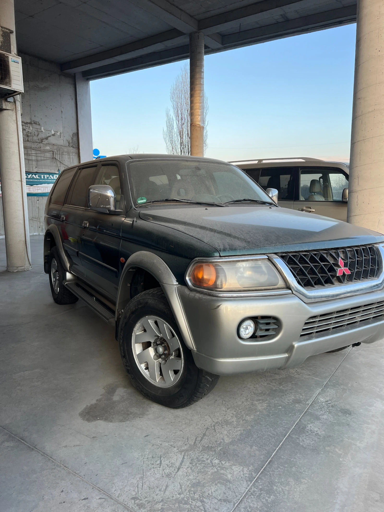 Mitsubishi Pajero sport - 3.0L Petrol - 4x4 - Автоматик, снимка 1