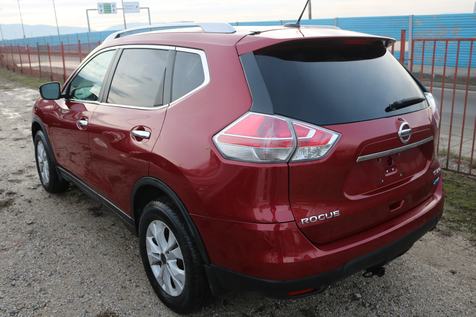 Nissan Rogue SV 2.5 AWD - изображение 5