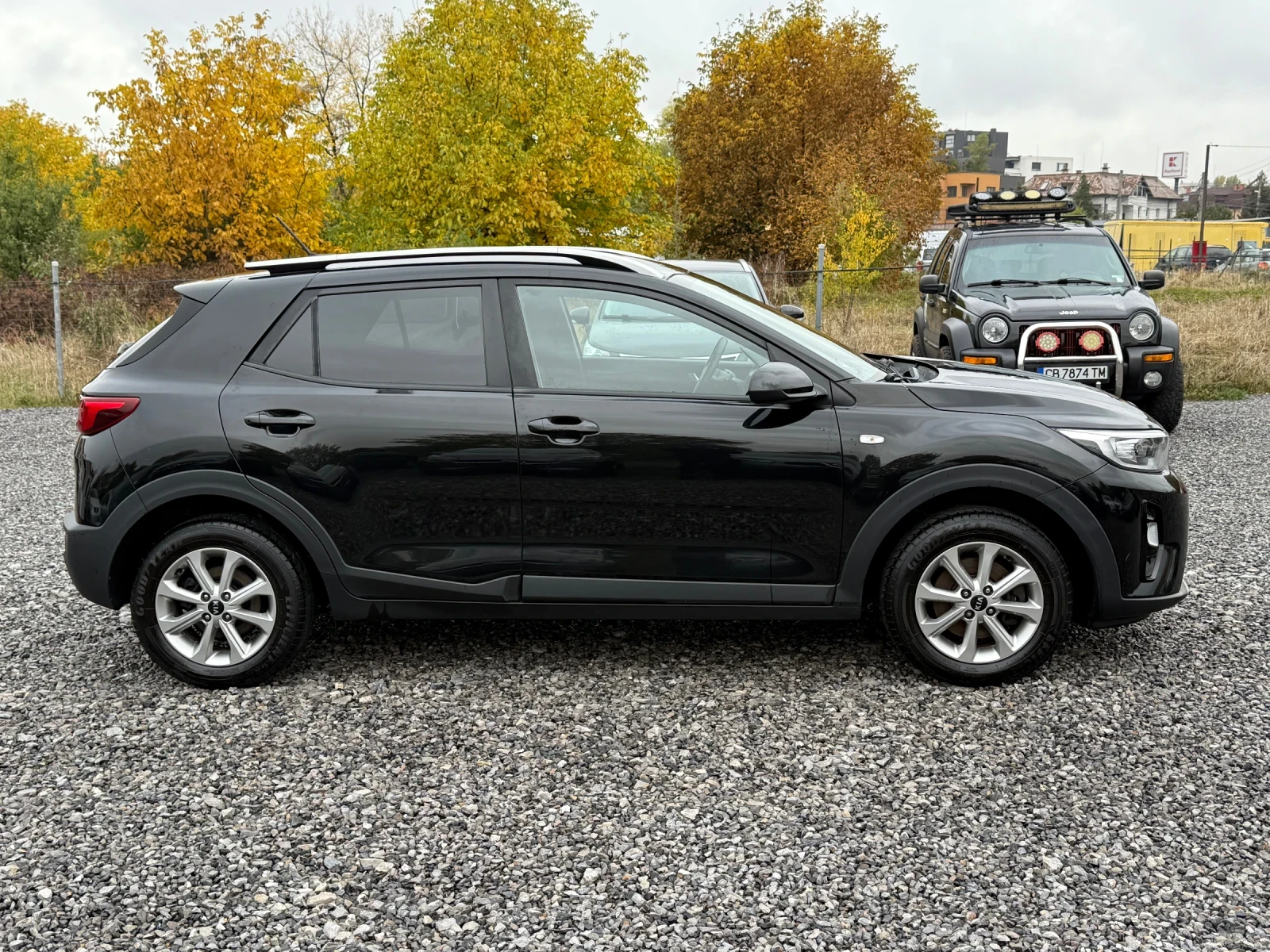 Kia Stonic 1.4i (100 кс)EU6/Navi/Camera/Подгрев седалки-волан | Mobile.bg — изображение 4