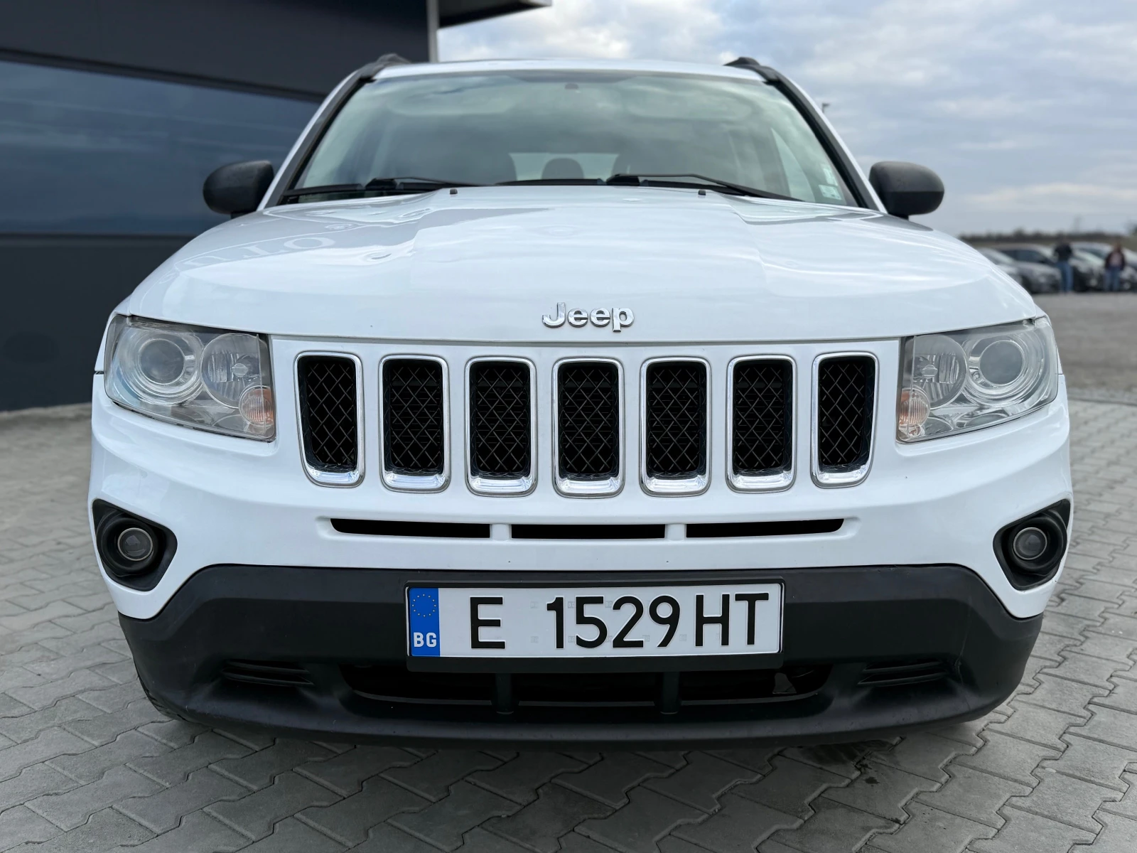 Jeep Compass 2.2crdi 163 ks 4x4 - изображение 2
