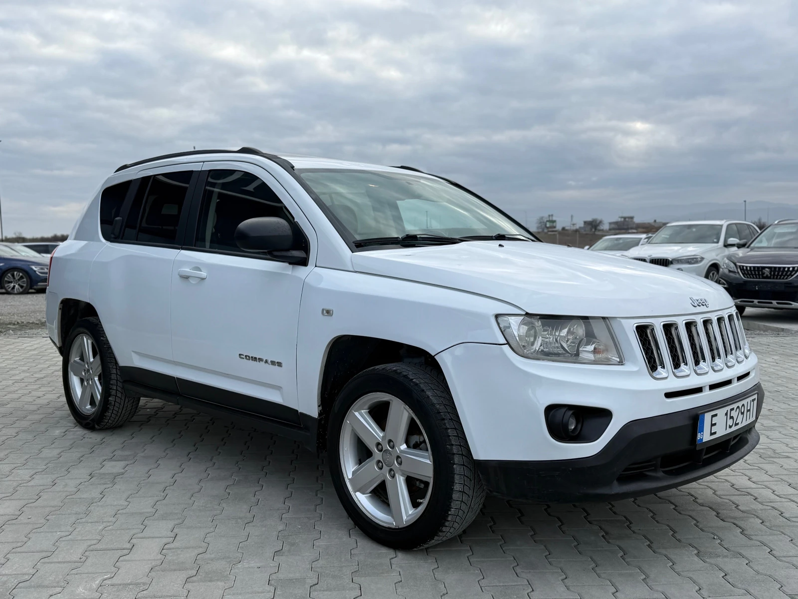 Jeep Compass 2.2crdi 163 ks 4x4 - изображение 3