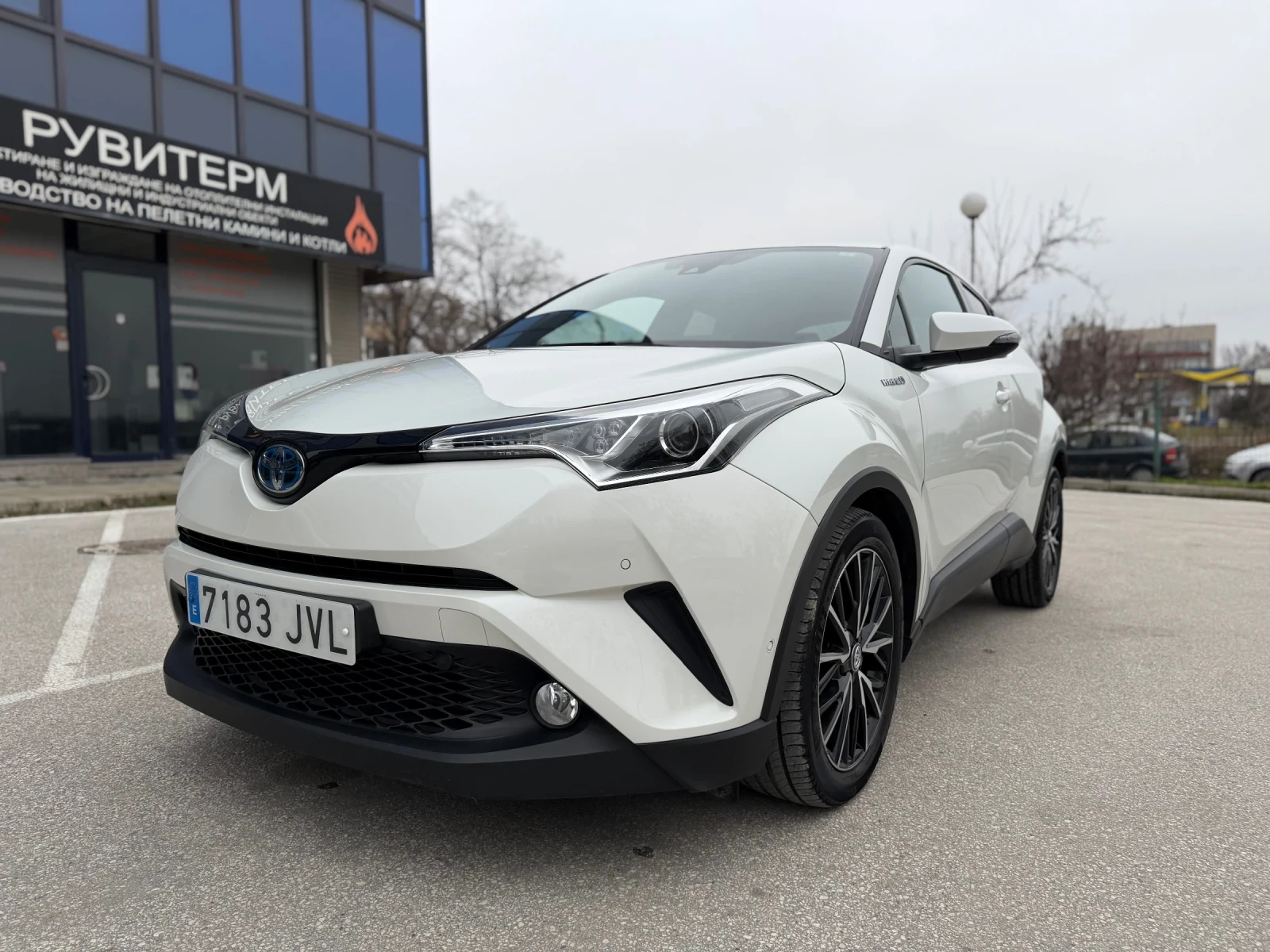 Toyota C-HR Hybrid / Advance / �������� ������� | Mobile.bg � ����������� 1