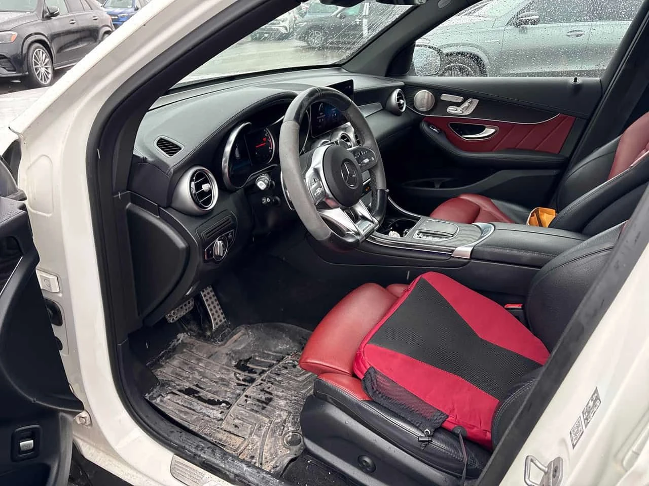 Mercedes-Benz GLC * AMG 43 * CARFAX * ОТ ПРЕДСТАВИТЕЛСТВО * , снимка 5 - Автомобили и джипове - 54001616