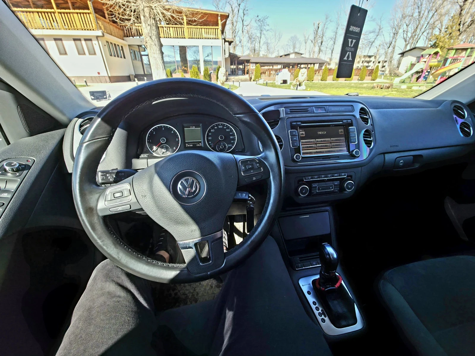 VW Tiguan 2.0TDI / 4motion / Highline, снимка 5 - Автомобили и джипове - 54140663