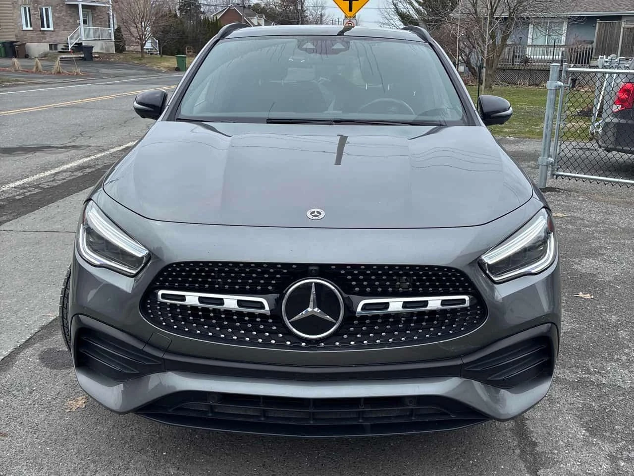 Mercedes-Benz GLA 250 4МАTIC* DISTRONIC* 360КАМЕРИ* PANO* + ГУМИ, снимка 6 - Автомобили и джипове - 54222240