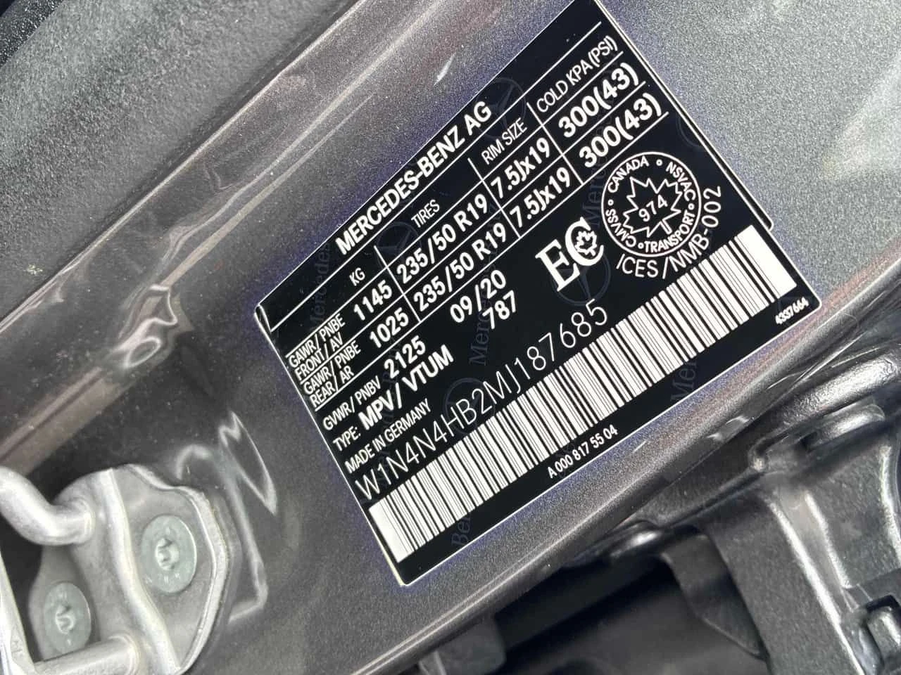 Mercedes-Benz GLA 250 4МАTIC* DISTRONIC* 360КАМЕРИ* PANO* + ГУМИ, снимка 10 - Автомобили и джипове - 54222240