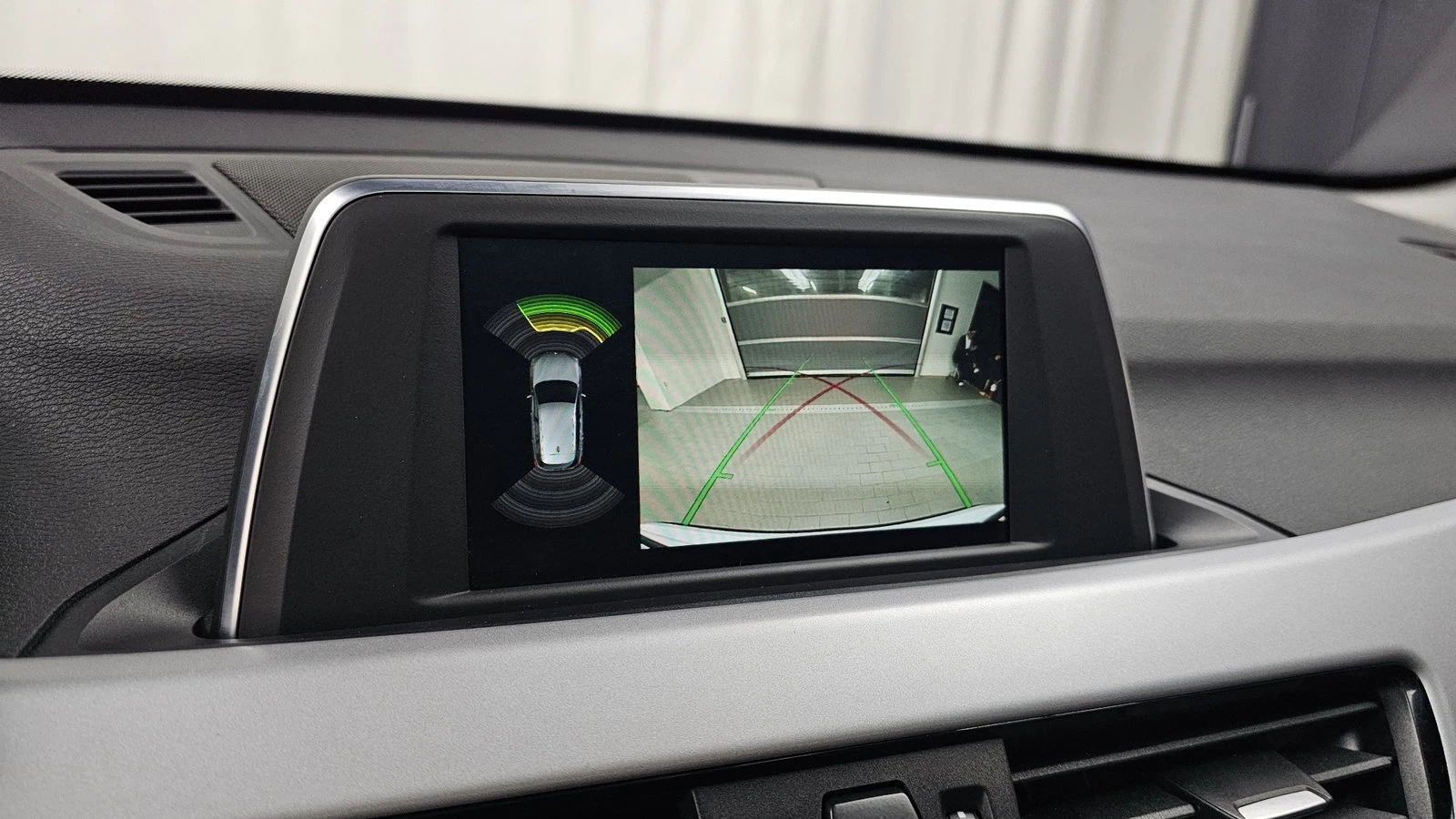 BMW X1 xDrive20d НАЛИЧНА КРАЙНА ЦЕНА, снимка 16 - Автомобили и джипове - 55243756