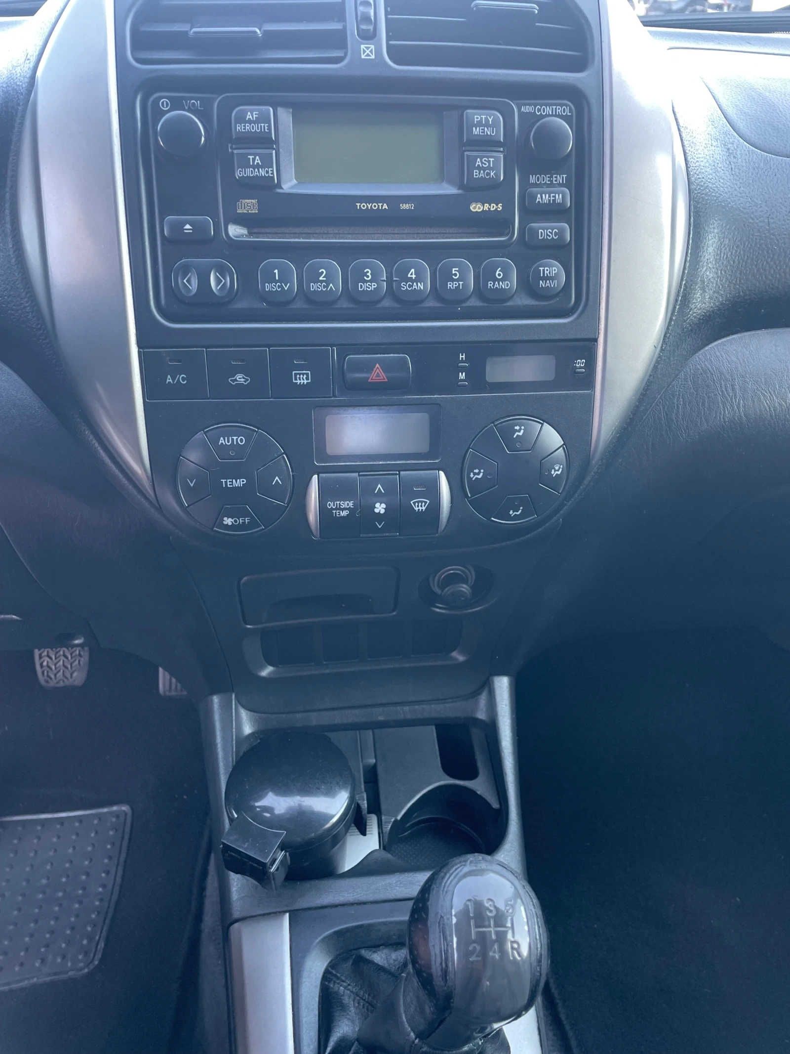 Toyota Rav4 🔝, снимка 9 - Автомобили и джипове - 55590053